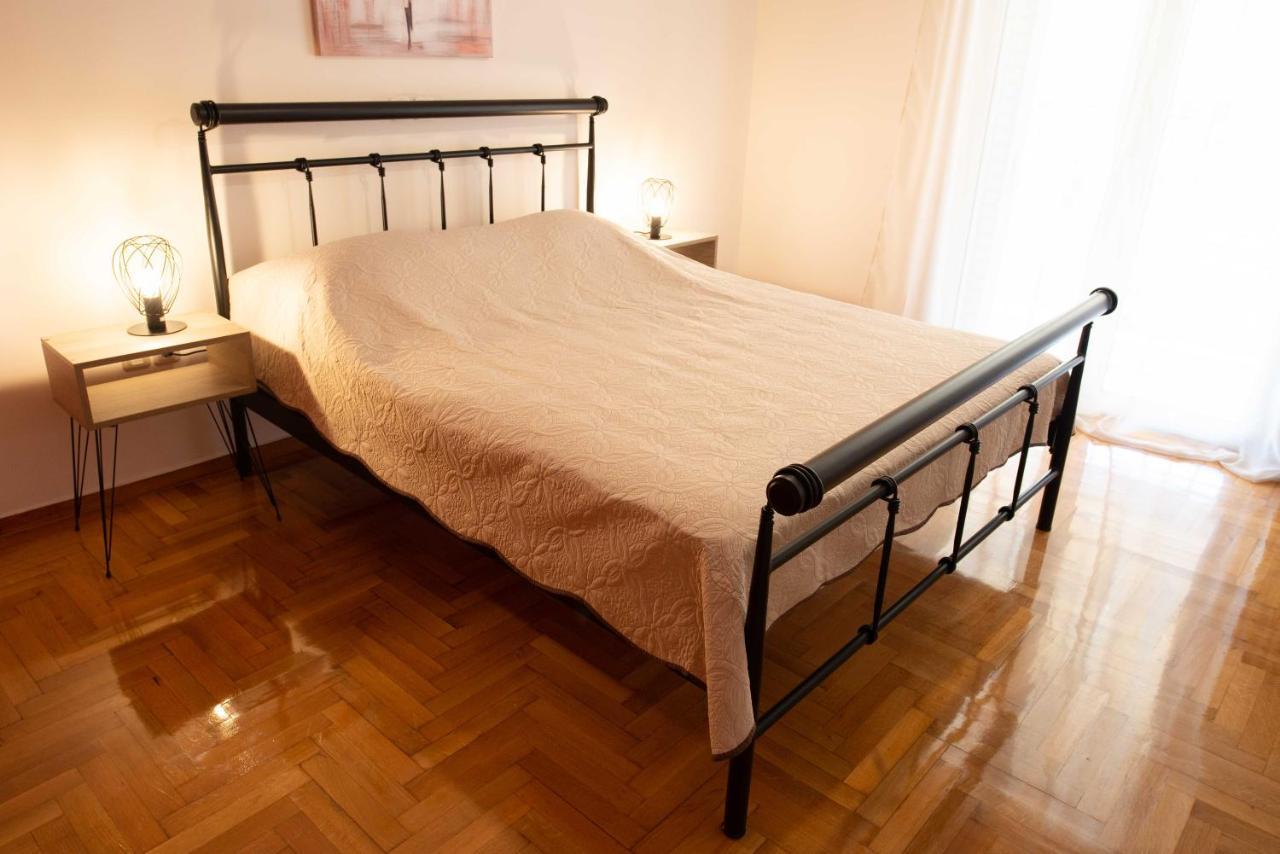 Appartement Dimantheo à Athènes Extérieur photo